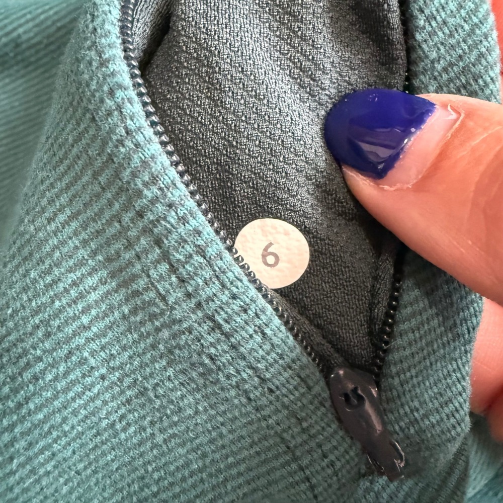 Lululemon Rest Less 1/4 Zip Women 6 Teal Excellent Ribbed Thumbhole Pullover - Picture 3 of 4